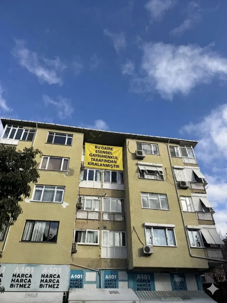 Koşuyolu'ndaki 1+1 65 m²'lik temiz dairemizi kiraladık