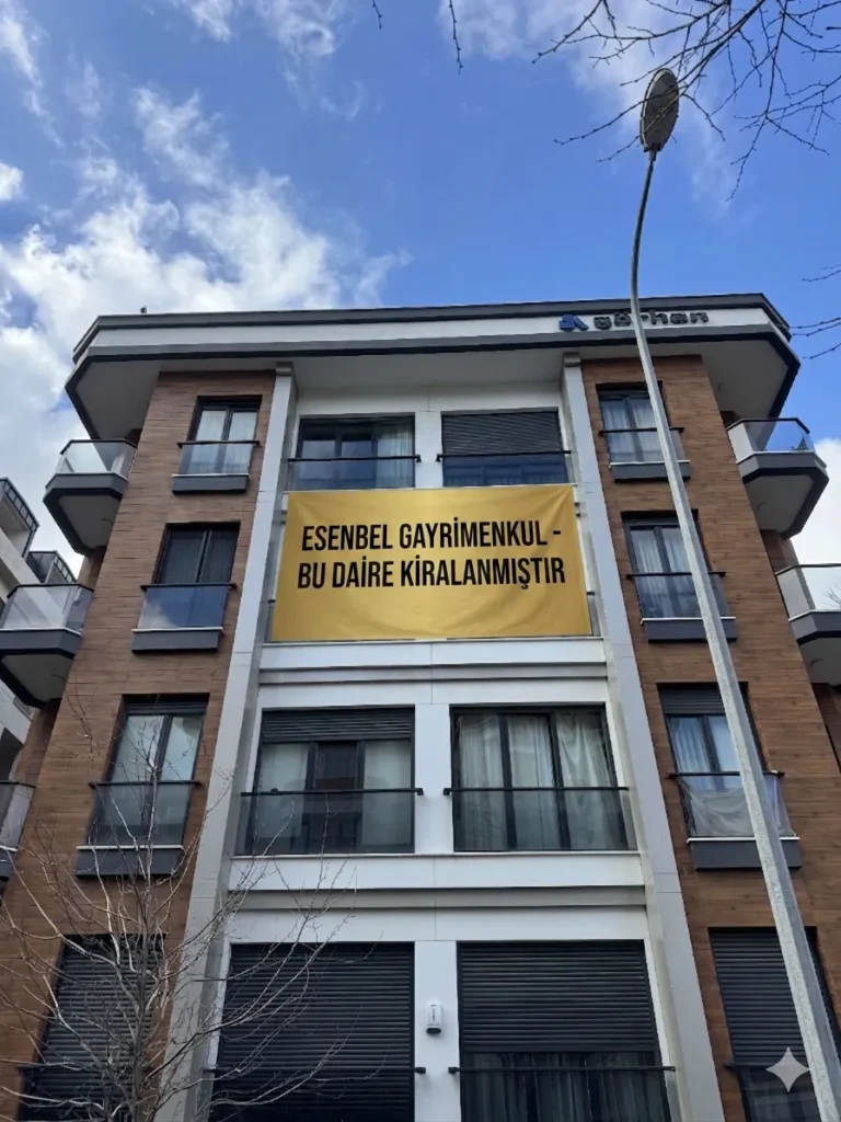 Acıbadem'deki 3+1 120 m²lik konforlu dairemizi kiraladık. 
