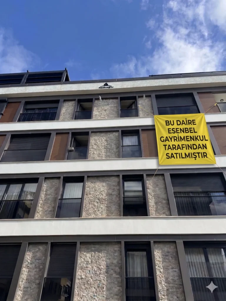 Acıbadem'deki 2+1 82m²'lik bu daireyi Esenbel Gayrimenkul tecrübesiyle sattık